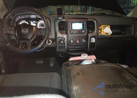 2018 Ram 1500 St z USA, uszkodzony, nr VIN 1C6RR6FT7JS317868